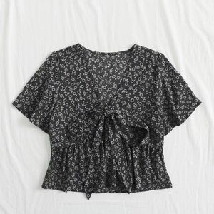 NWOT- Floral Black and White Women's Top